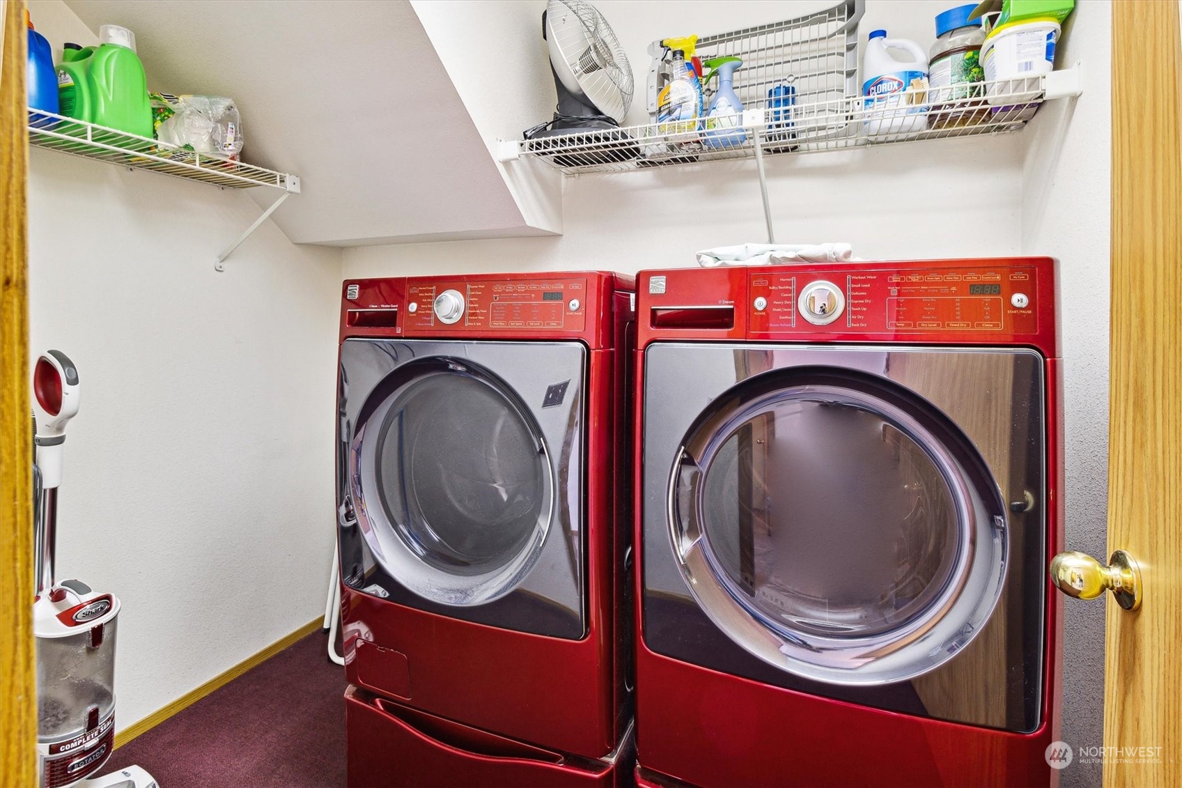 12115 Southeast 280th Street Kent, WA 98030 - Photo 17 of 40 a utility room with dryer and washer