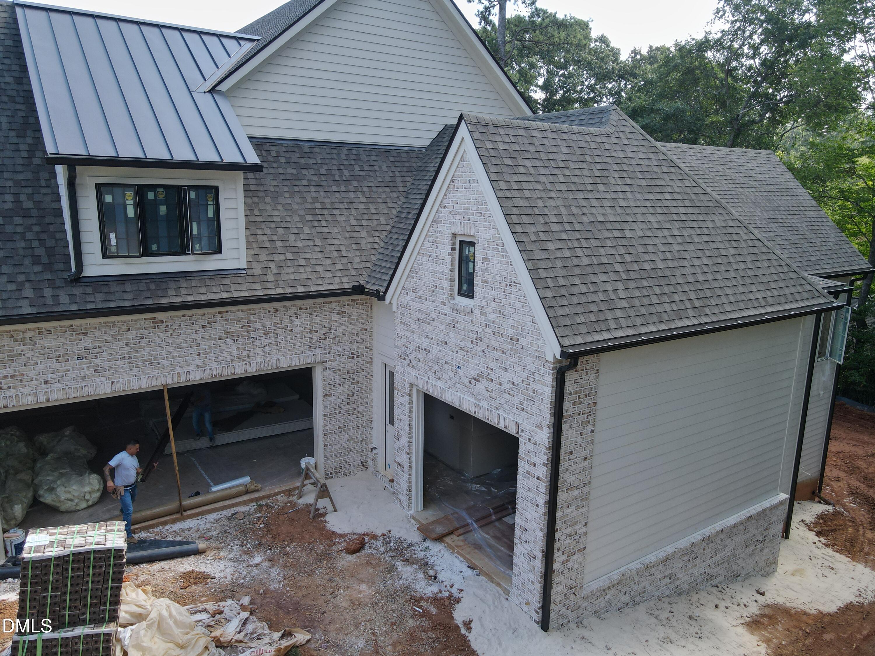 913 Tyrrell Road Raleigh, NC 27609 - Photo 5 of 44 dji_fly_20260819_105646_871_178715143548