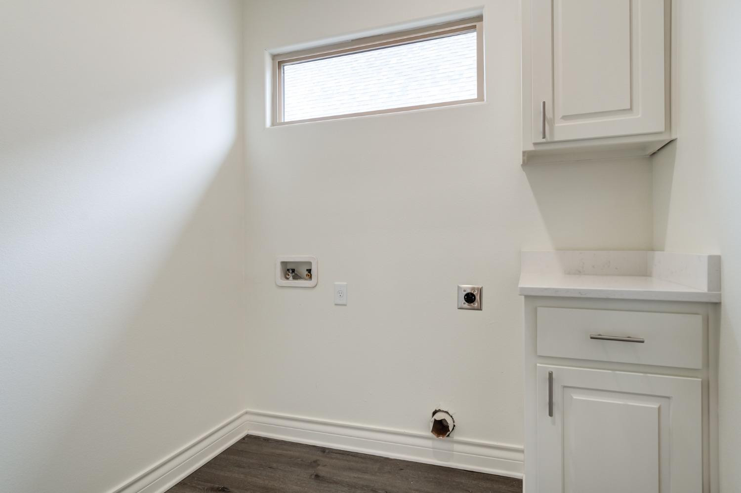 3712 144th Street Lubbock, TX 79423 - Photo 30 of 46 a view of small space with wooden floor