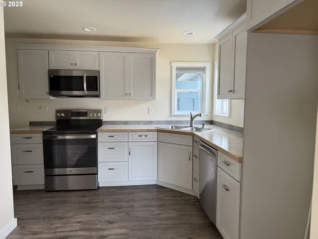 $345,000 | 766 Hoffman Street, Woodland, WA 98674