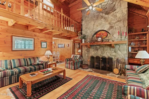 $3,000,000 | 257 Jones Lane, Mooresburg, TN 37811