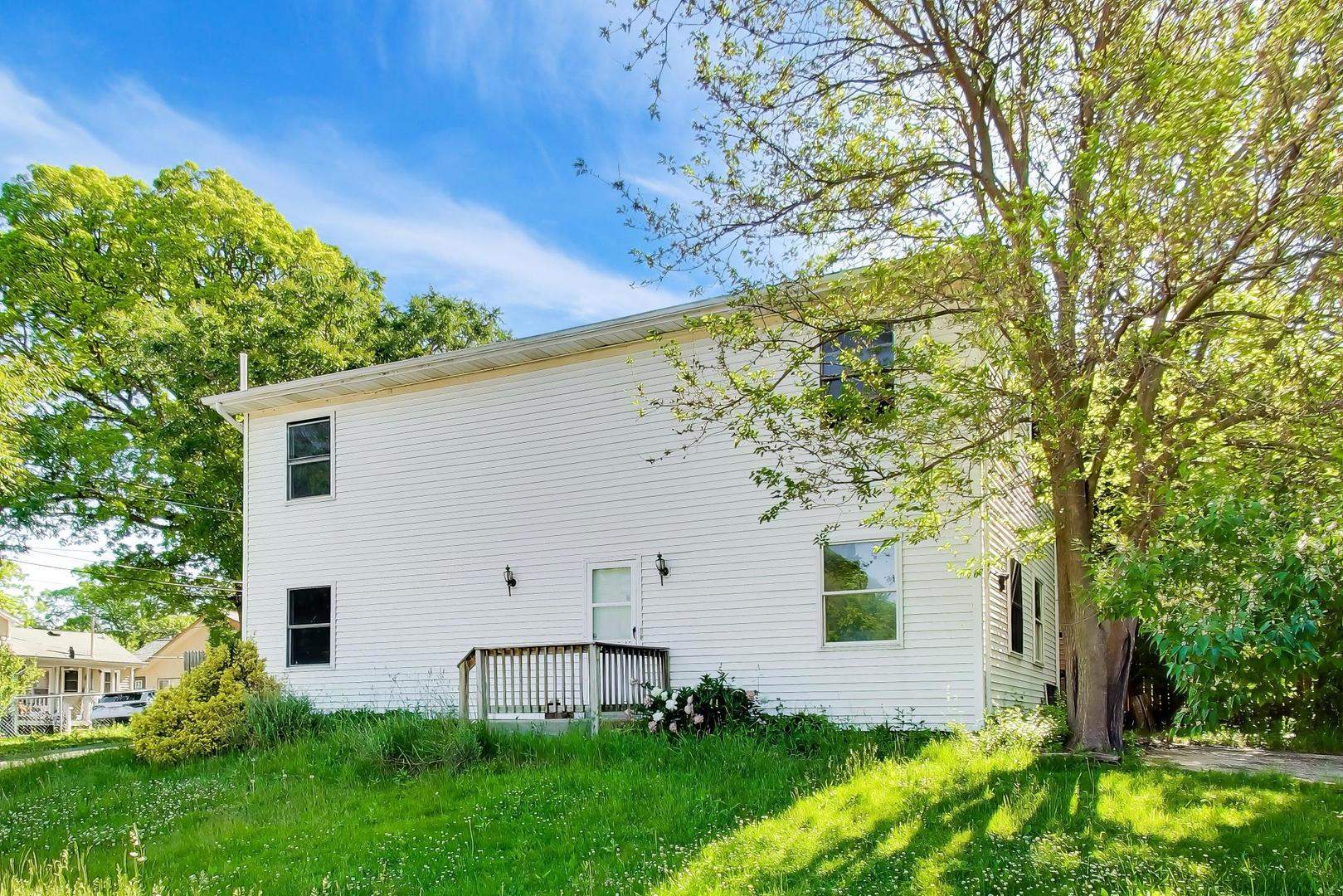 26371 North Diamond Lake Road Mundelein, IL 60060 - Photo 4 of 32