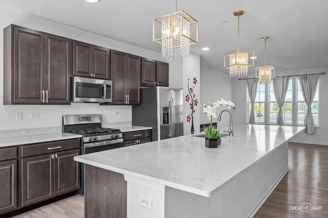 $3,500 | 2906 Reflection Drive, Naperville, IL 60564