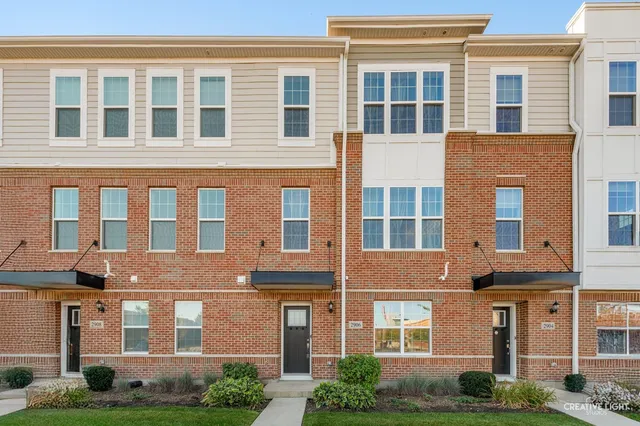 $3,500 | 2906 Reflection Drive, Naperville, IL 60564