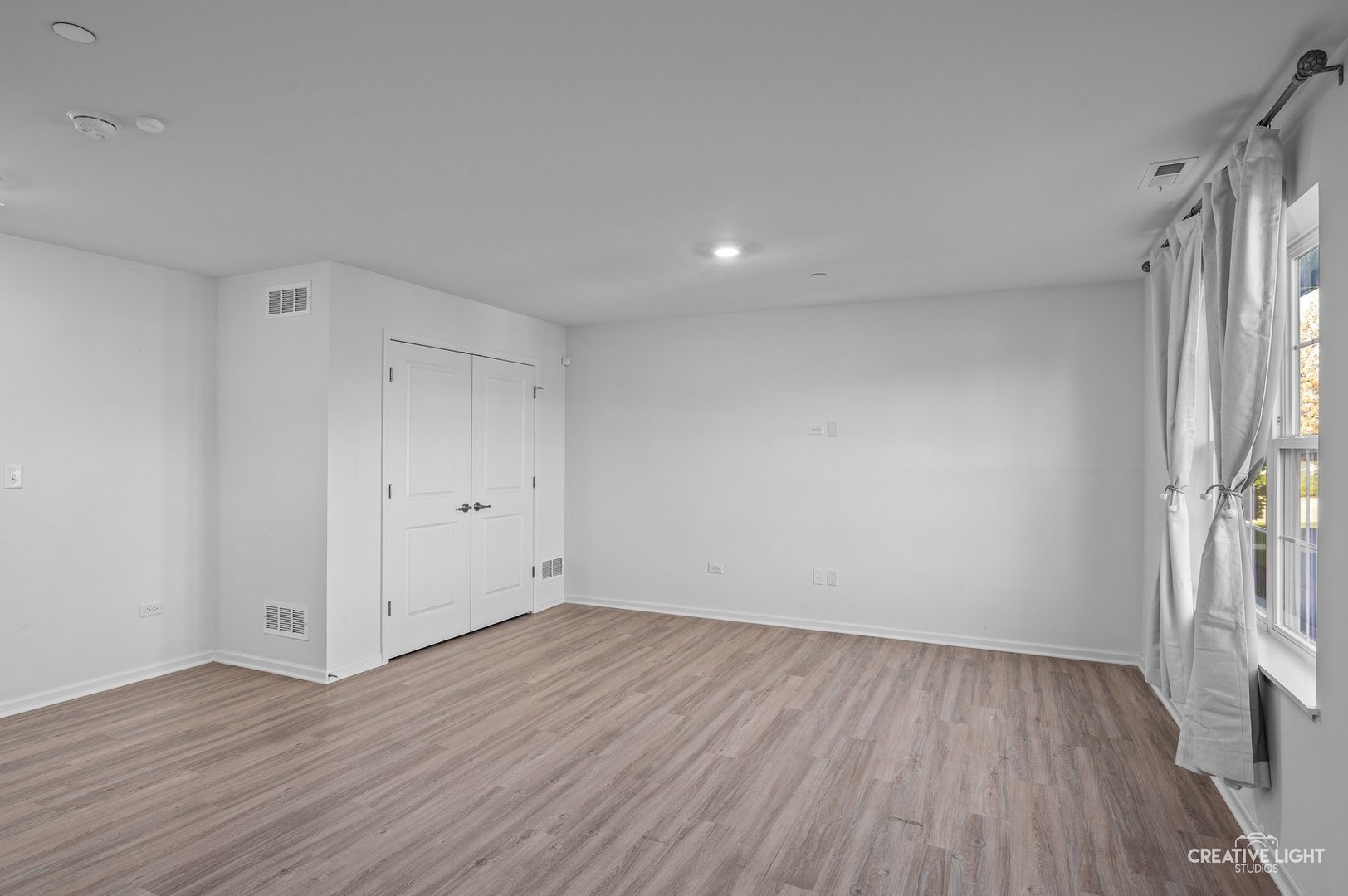 2906 Reflection Drive Naperville, IL 60564 - Photo 3 of 24