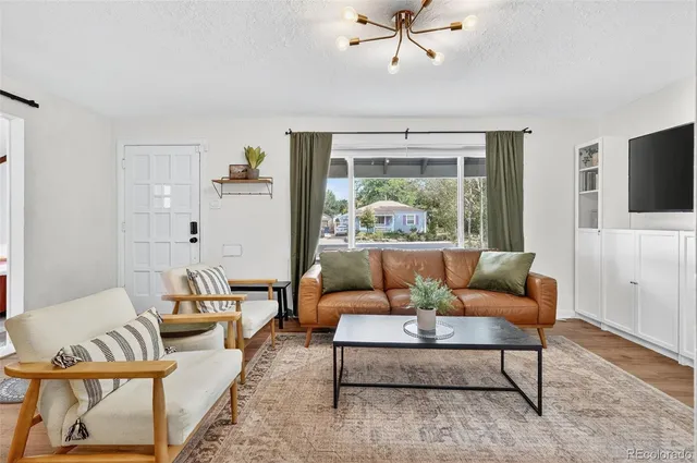 $560,000 | 3271 South Lafayette Street, Englewood, CO 80113