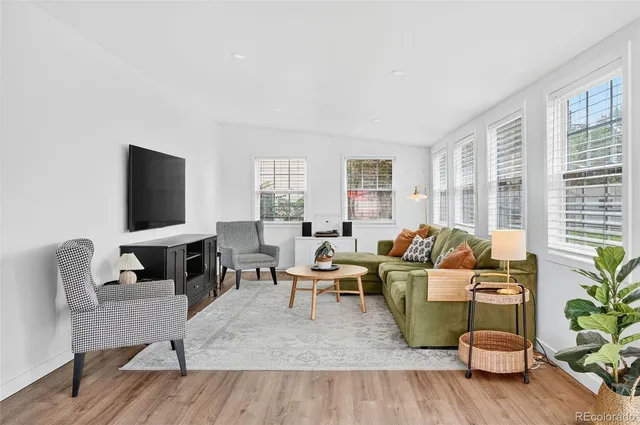 $560,000 | 3271 South Lafayette Street, Englewood, CO 80113