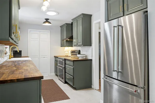 $560,000 | 3271 South Lafayette Street, Englewood, CO 80113