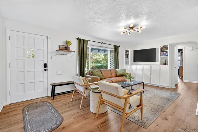 $560,000 | 3271 South Lafayette Street, Englewood, CO 80113