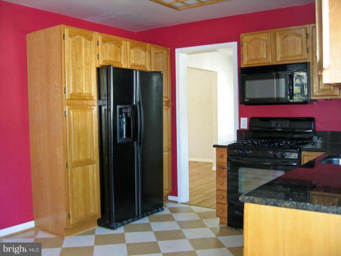 5517 Kempton Drive Springfield, VA 22151 - Photo 5 of 7 Kitchen
