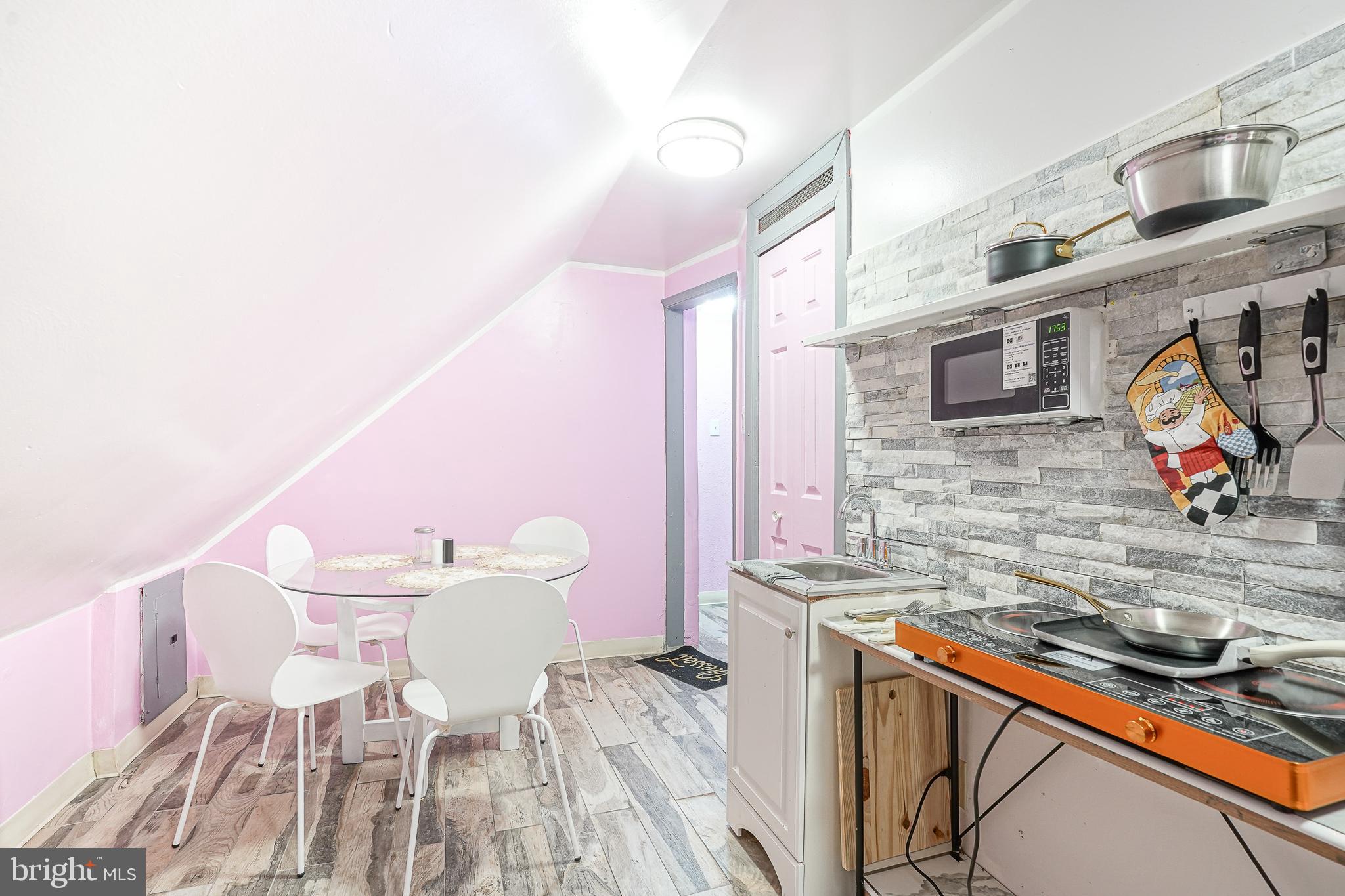 9336 Academy Road Philadelphia, PA 19114 - Photo 22 of 28