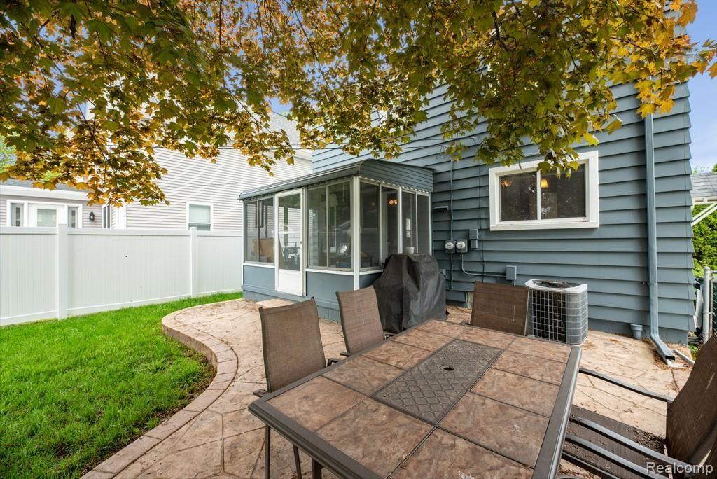 2119 Harvard Road Berkley, MI 48072 - Photo 26 of 29