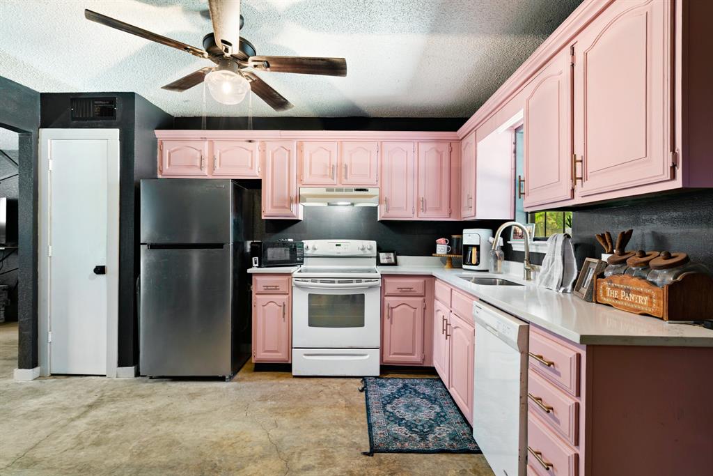 6275 Inwood Drive Reno, TX 75462 - Photo 6 of 17 Gallery Image 6