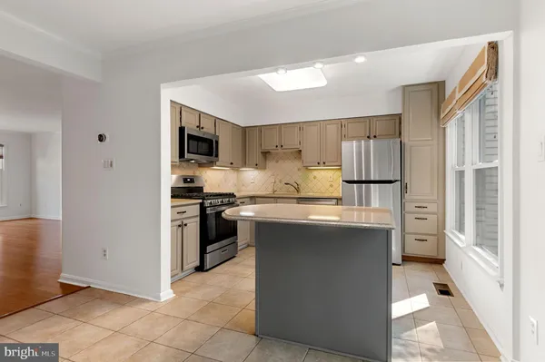 $4,200 | 10504 Pine Haven Terrace, North Bethesda, MD 20852