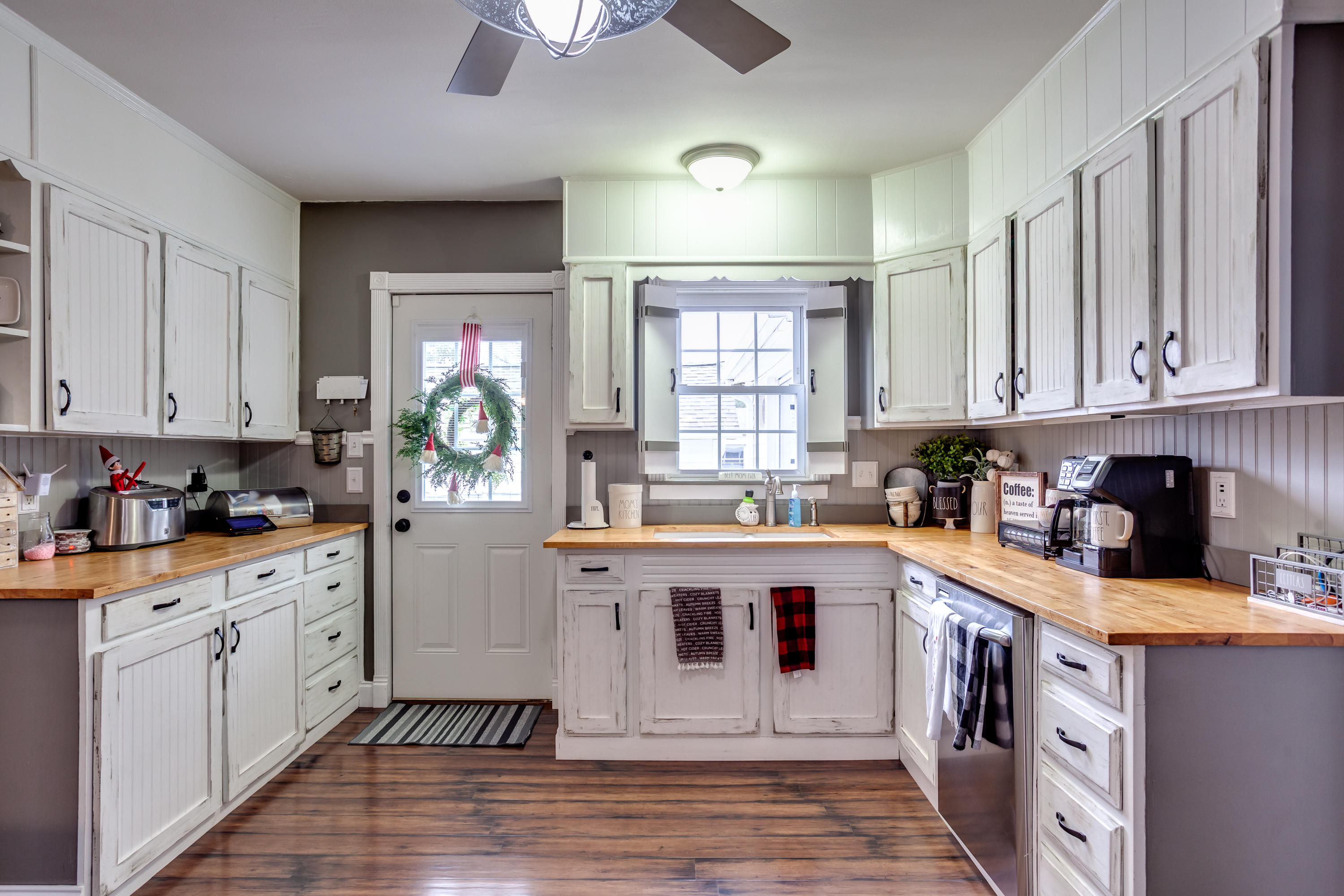 4960 Beverly Road Knoxville, TN 37918 - Photo 14 of 40 14 Kitchen