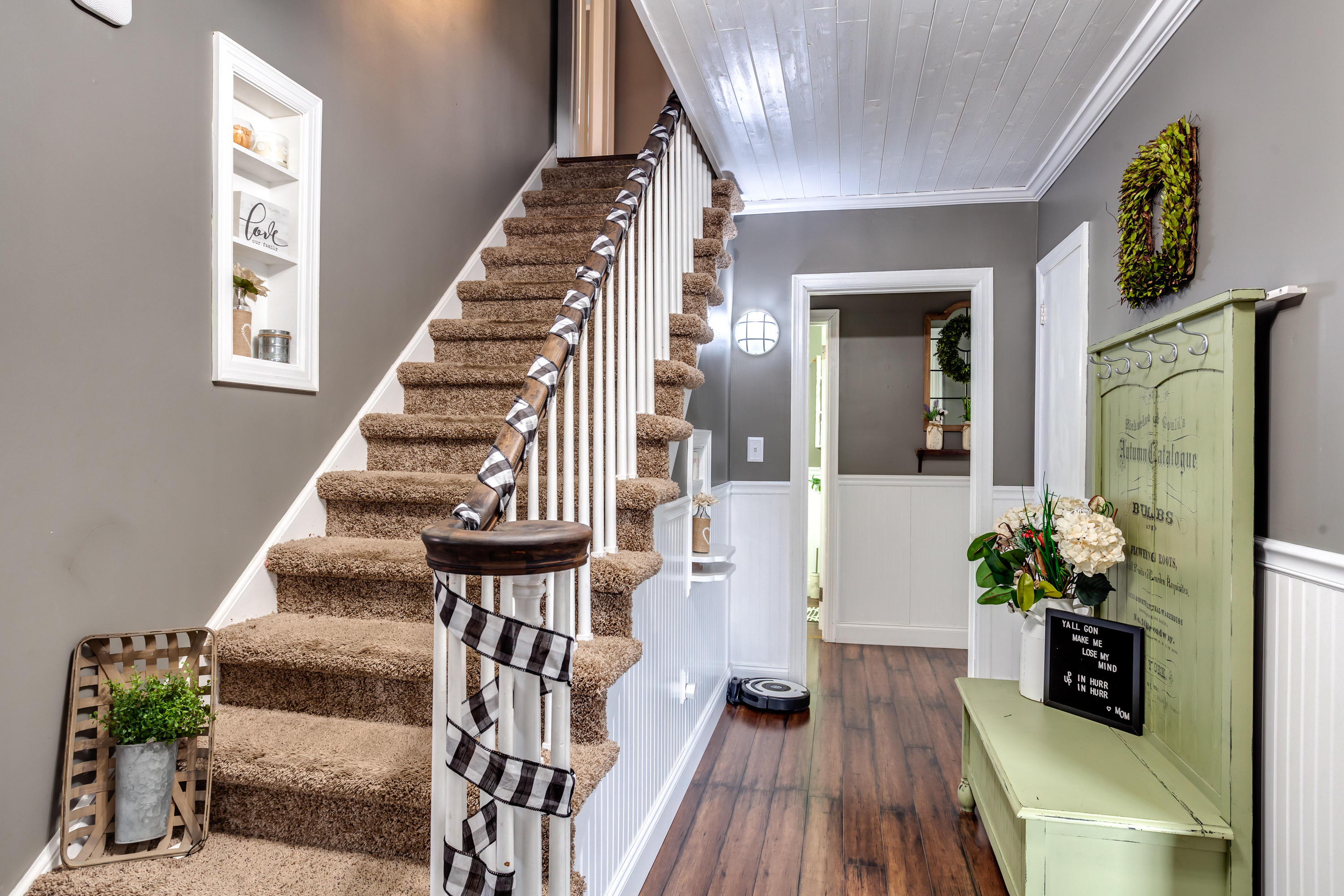 5 Foyer