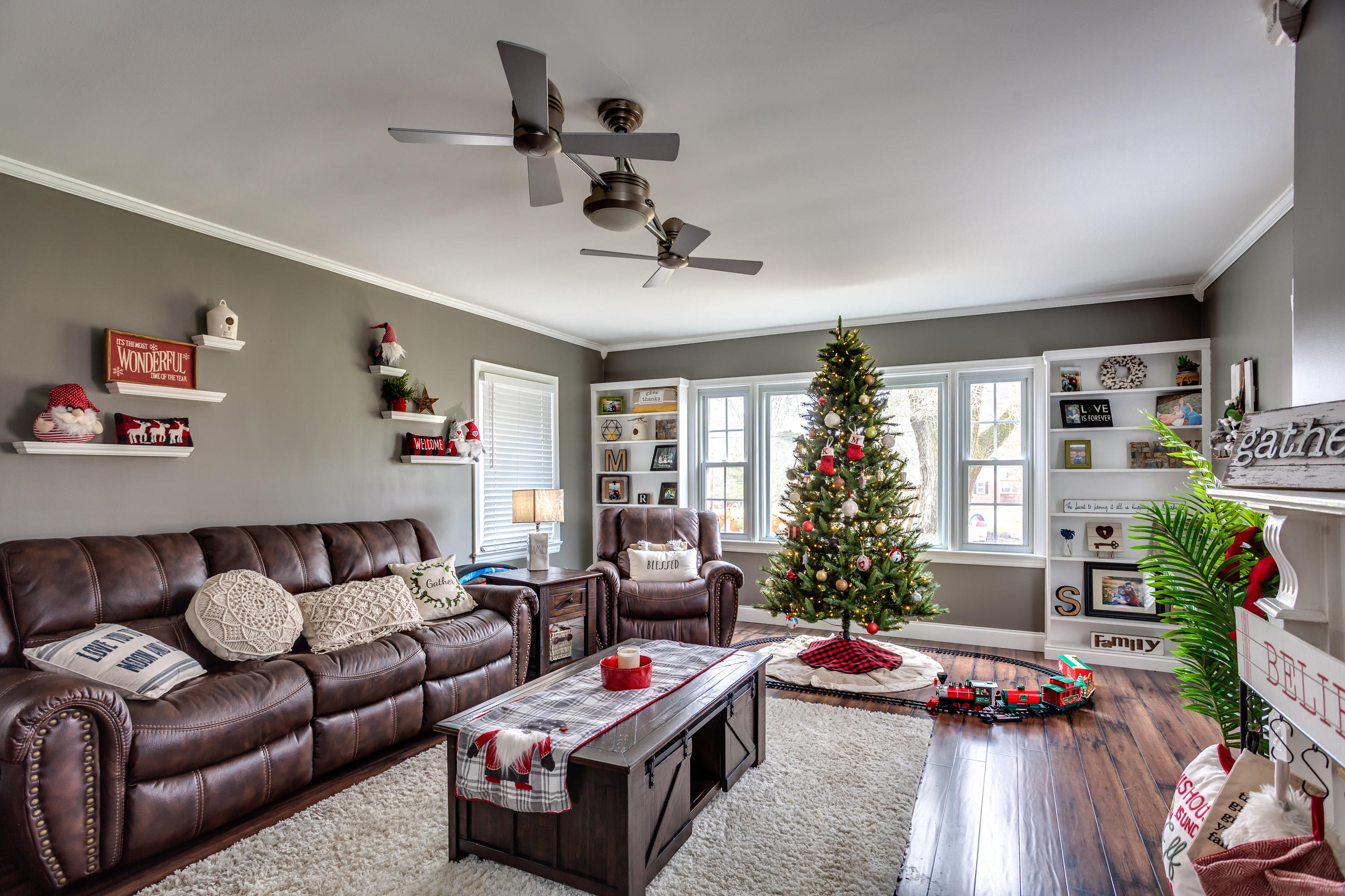 7 Formal Living Room