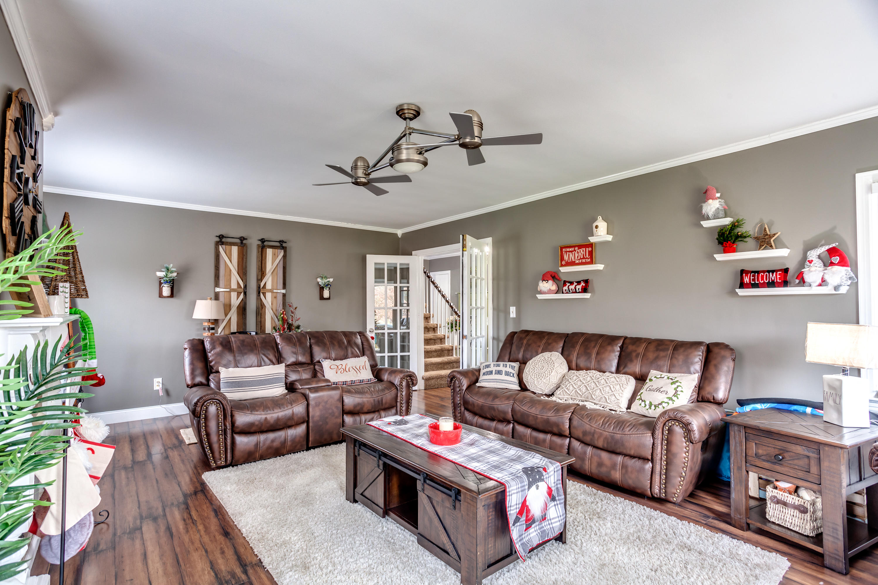 4960 Beverly Road Knoxville, TN 37918 - Photo 8 of 40 8 Formal Living Room
