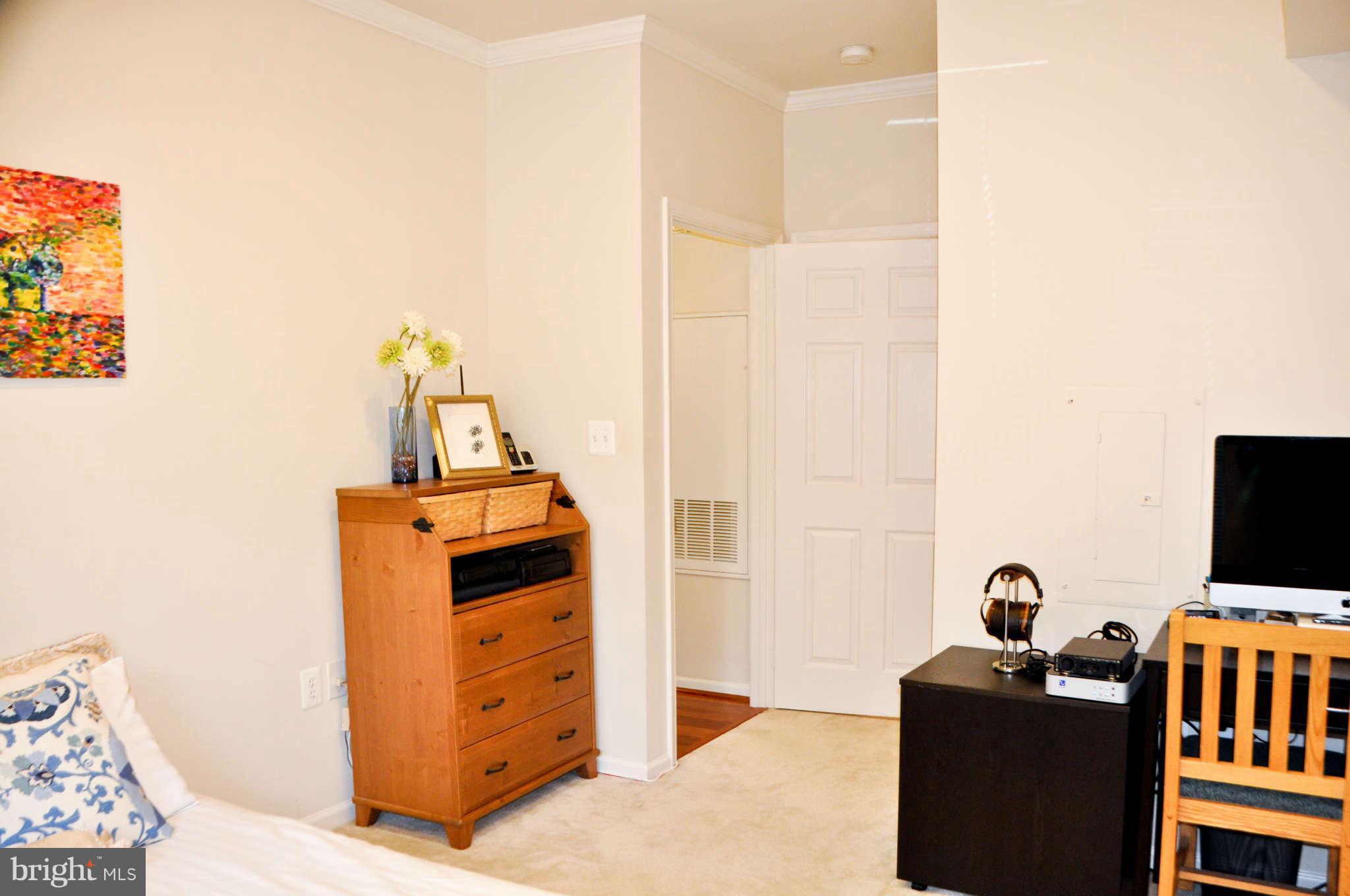 1520 North Point Drive, Unit 101 Reston, VA 20194 - Photo 17 of 22 Bedroom