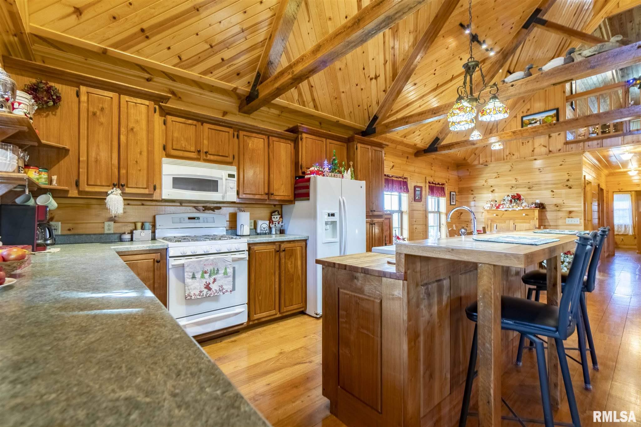 9171 Spring Lake Road Manito, IL 61546 - Photo 2 of 49 Gallery Image 2
