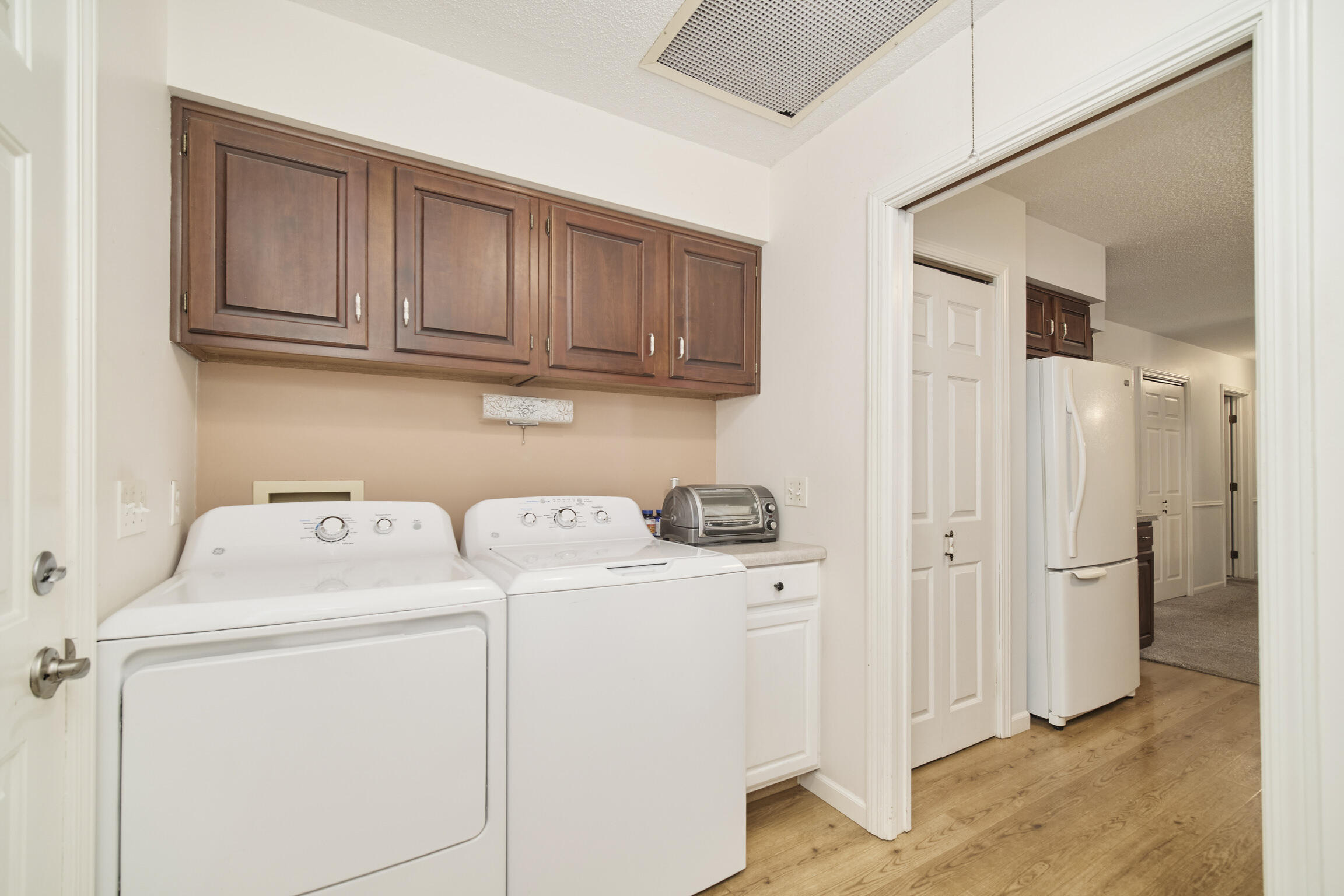 2615 Hill Road Manistee, MI 49660 - Photo 28 of 47 Laundry Room
