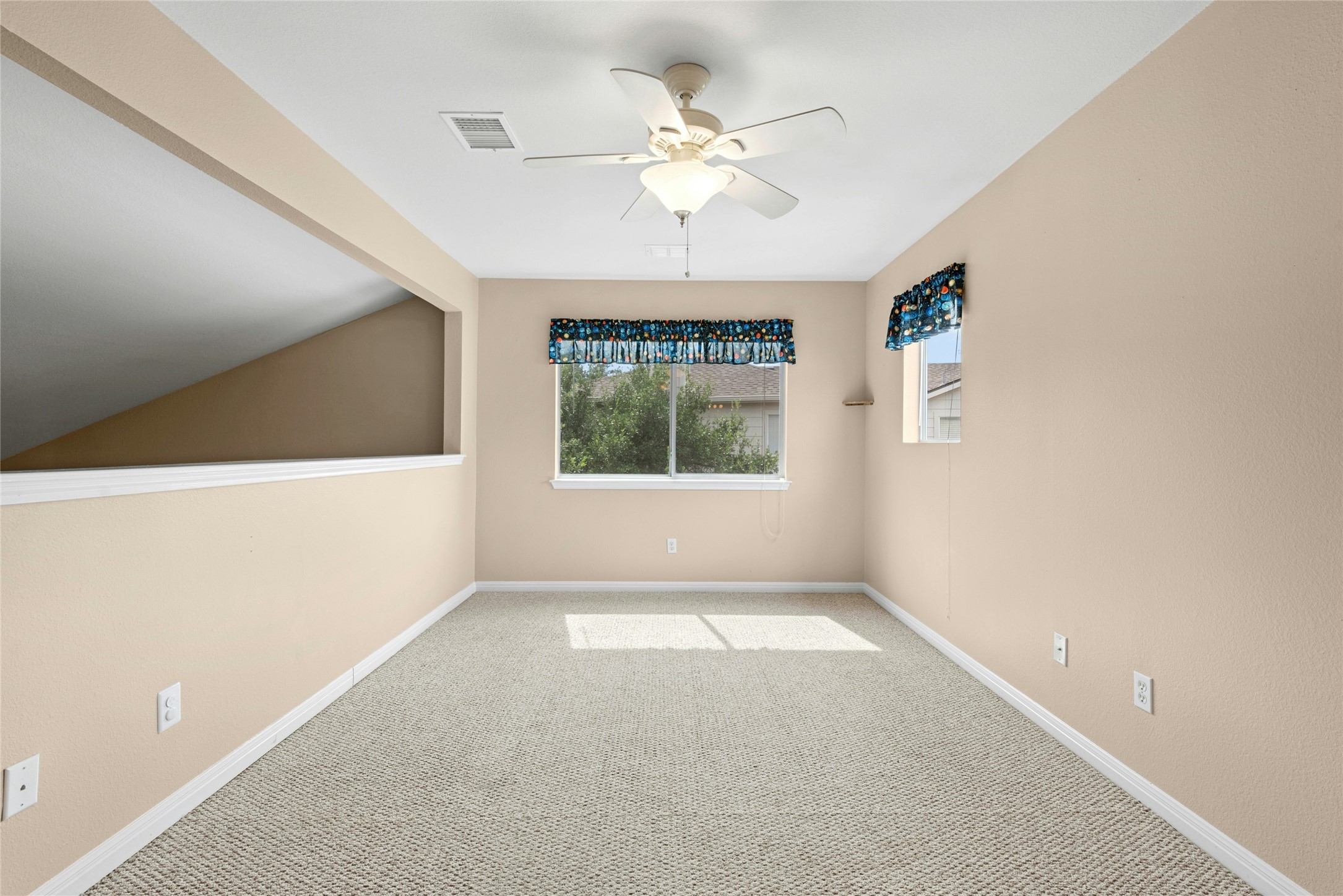 7500 Shadowridge Run, Unit 34 Austin, TX 78749 - Photo 19 of 27 a view of an empty room with a window