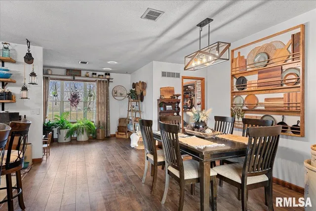 $285,000 | 641 Foxtail Lane, Springfield, IL 62707