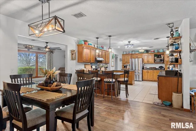 $285,000 | 641 Foxtail Lane, Springfield, IL 62707