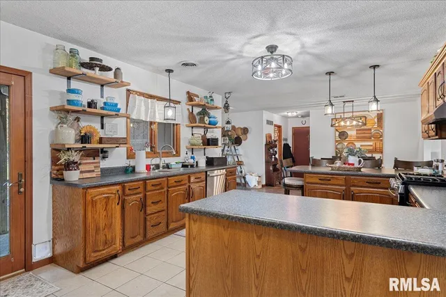 $285,000 | 641 Foxtail Lane, Springfield, IL 62707