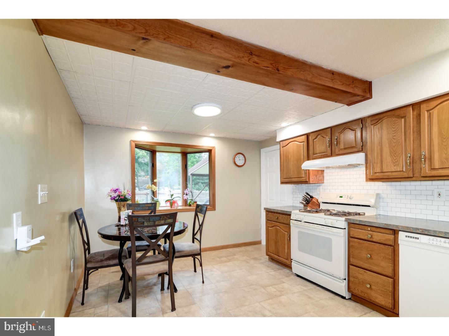 110 Cornell Road Glassboro, NJ 08028 - Photo 4 of 25 Kitchen