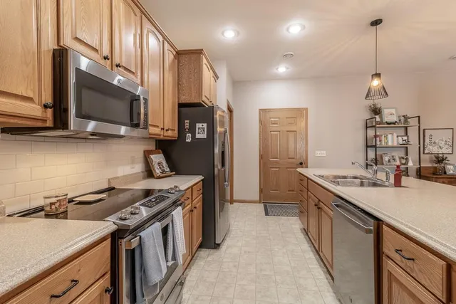 $249,900 | 2056 Pratt Circle, St. Peter, MN 56082