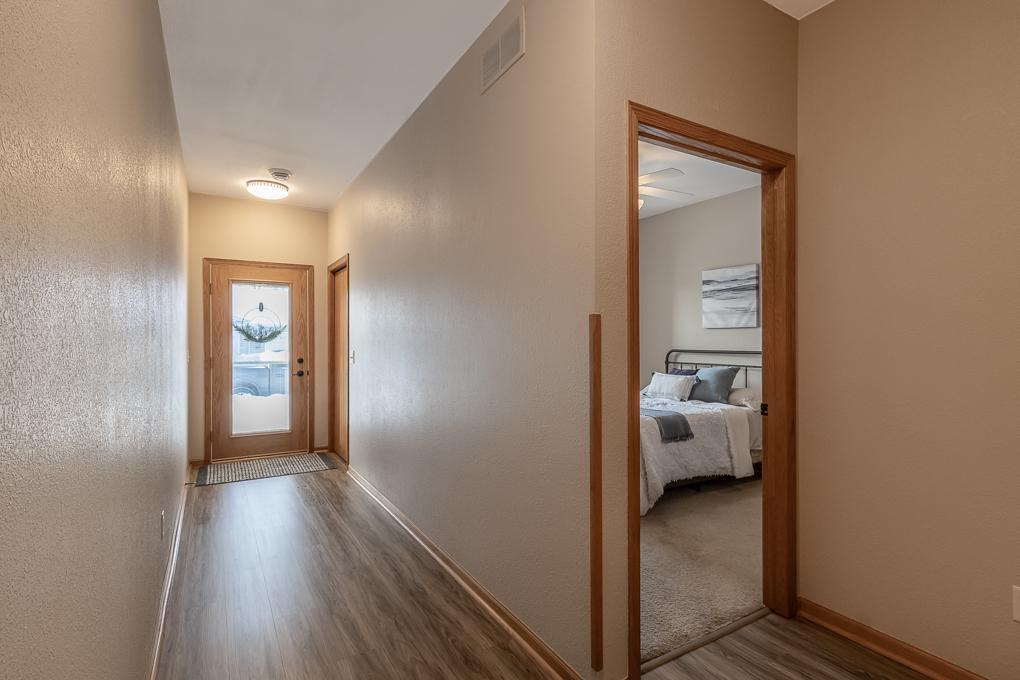 2056 Pratt Circle St. Peter, MN 56082 - Photo 2 of 29