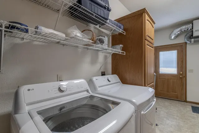 $249,900 | 2056 Pratt Circle, St. Peter, MN 56082