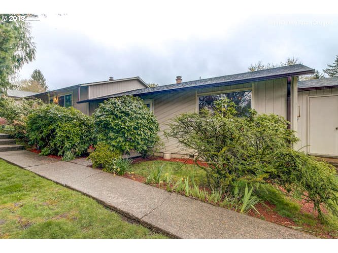 2707 Southwest Spring Garden Street Portland, OR 97219 - Photo 3 of 32 Gallery Image 3