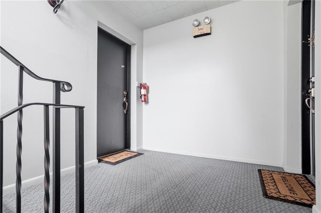 203 Piper Lane Butler, PA 16001 - Photo 3 of 33