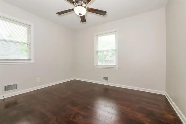 $2,150 | 506 Northeast Roanoke Drive, Blue Springs, MO 64014