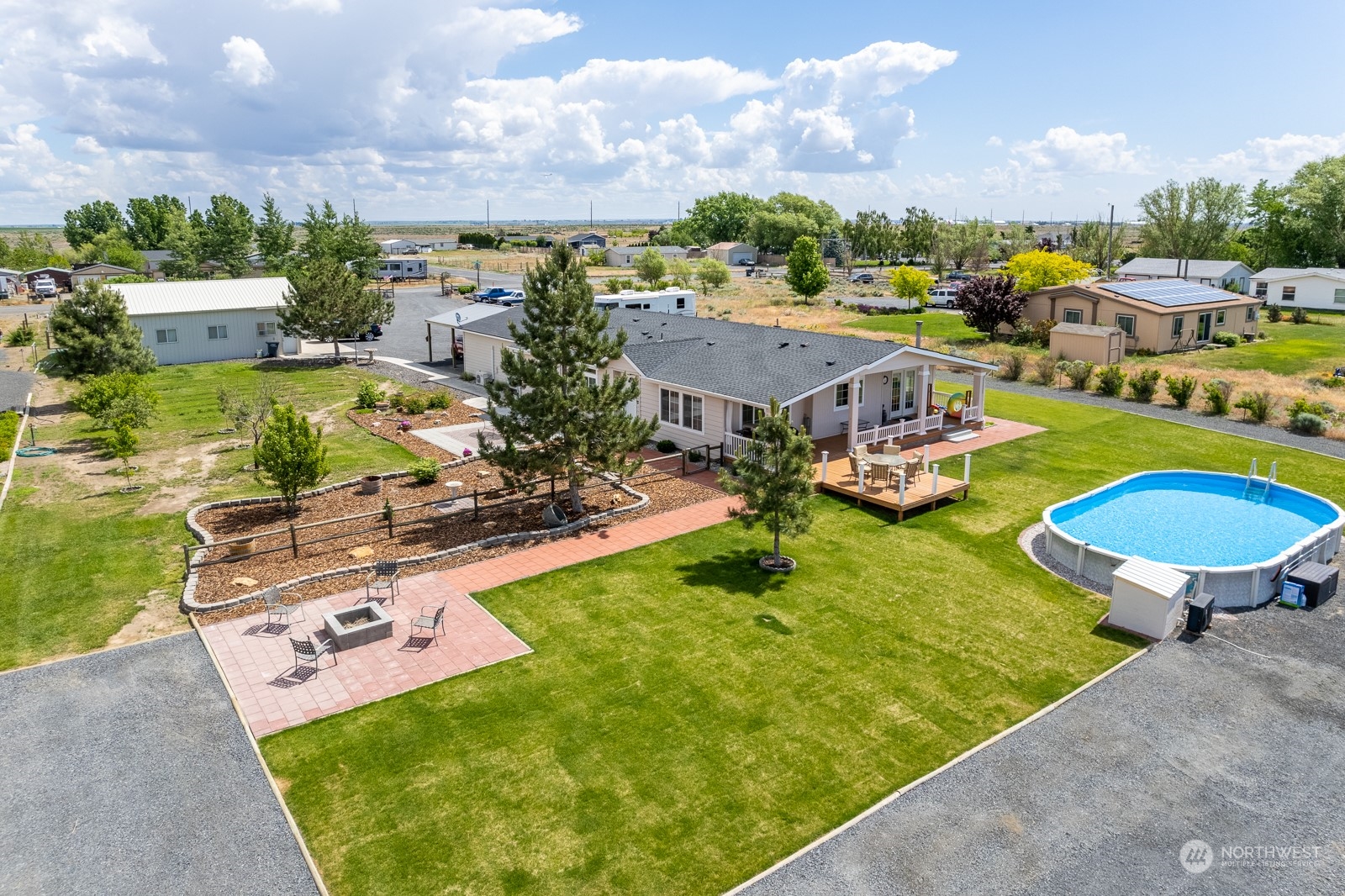 7590 Bouldercrest Road Northeast Moses Lake, WA 98837 - Photo 1 of 40 Gallery Image 1