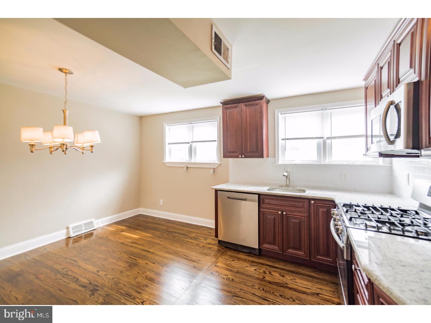 787 Bennington Road Folcroft, PA 19032 - Photo 7 of 25