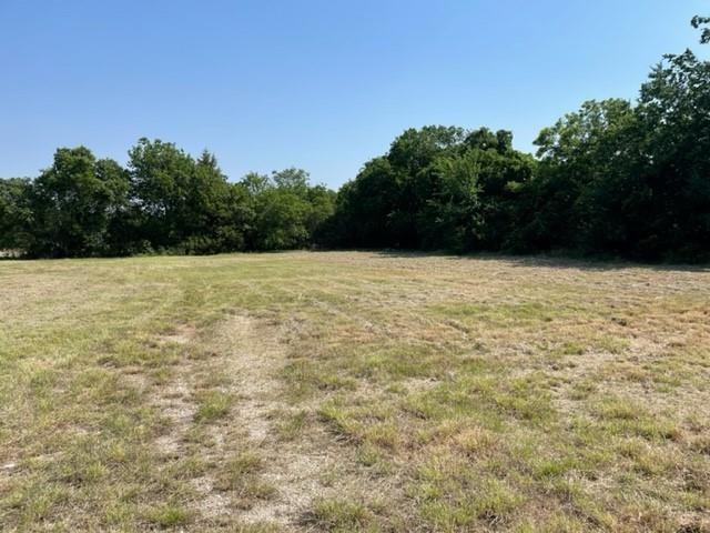 2809 Turner Warnell Road Arlington, TX 76001 - Photo 4 of 26 a view of an ocean