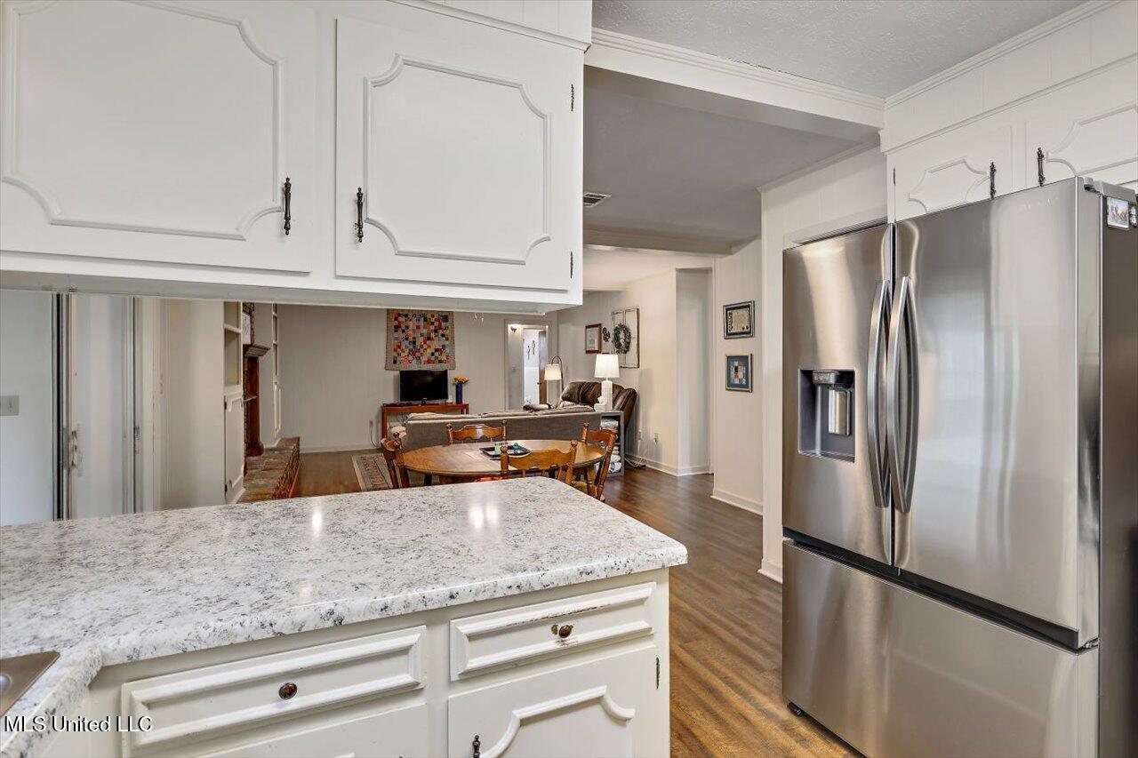 1421 Huntcliff Way Clinton, MS 39056 - Photo 13 of 42 13-1421 Huntcliff Way