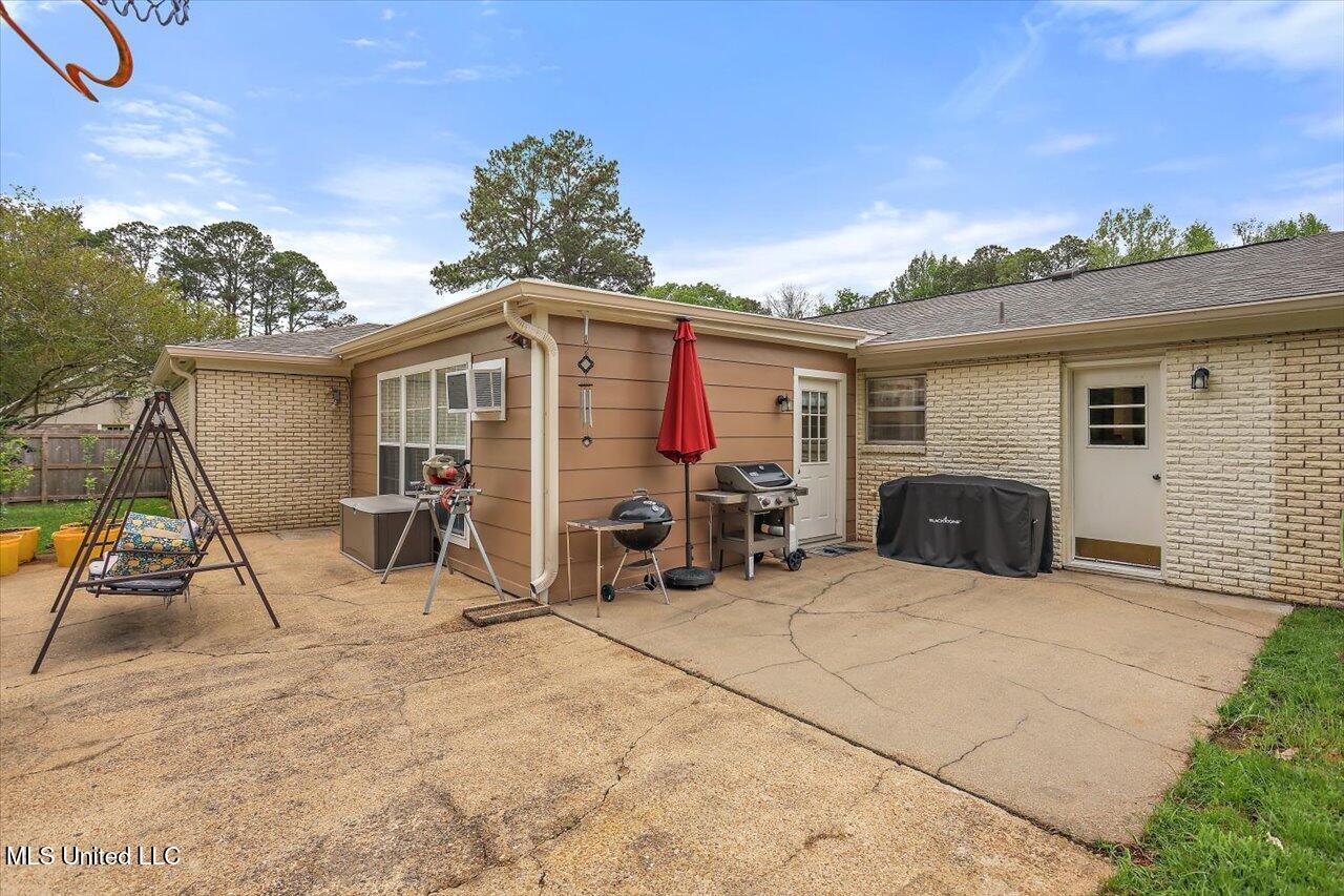 1421 Huntcliff Way Clinton, MS 39056 - Photo 28 of 42 50-1421 Huntcliff Way