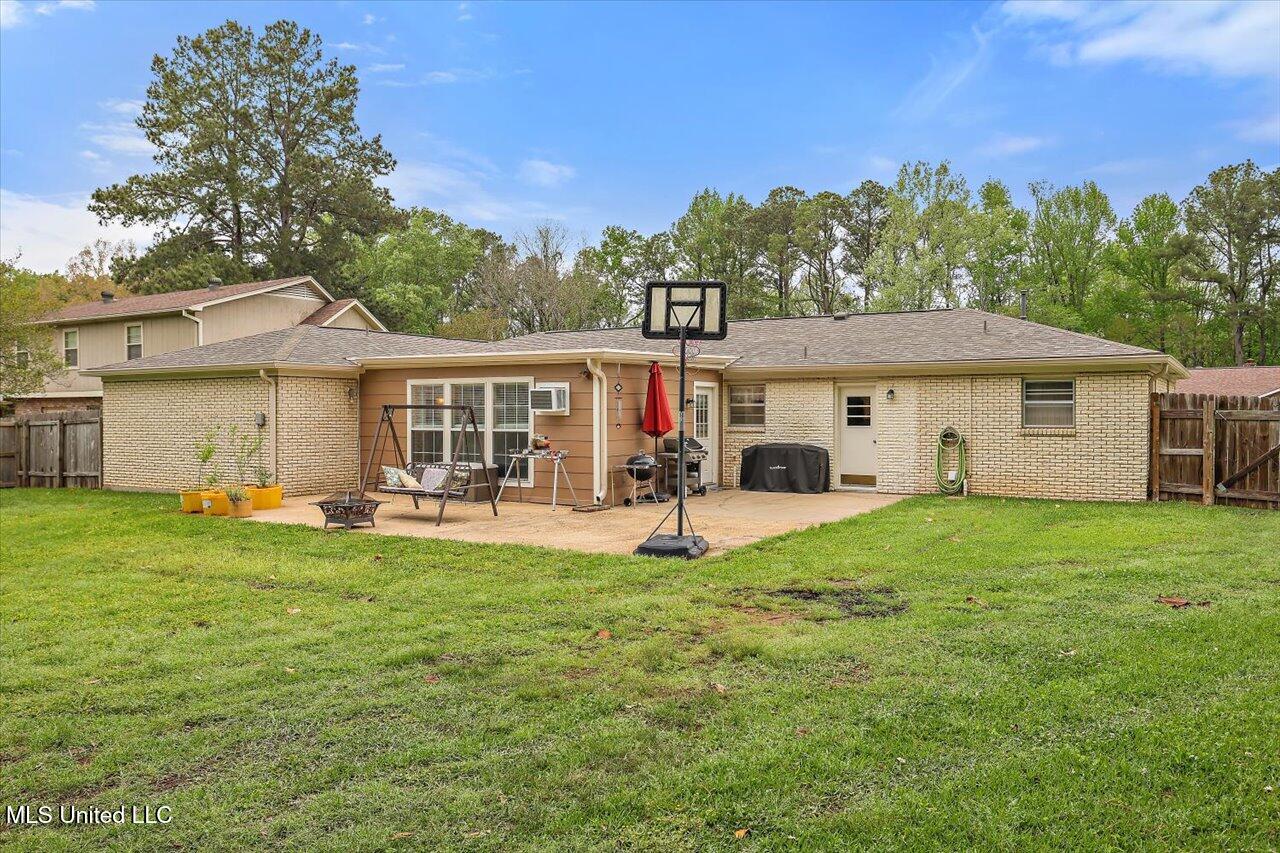 1421 Huntcliff Way Clinton, MS 39056 - Photo 33 of 42 55-1421 Huntcliff Way