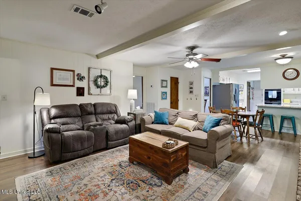 $245,000 | 1421 Huntcliff Way, Clinton, MS 39056