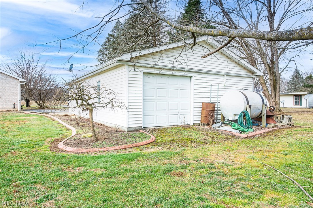 3153 Newton Tomlinson Road Warren, OH 44481 - Photo 10 of 35