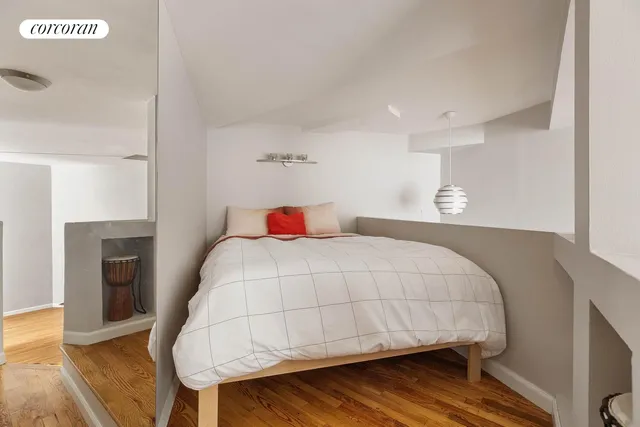 $799,000 | 77 Bleecker Street, Unit 816N | Greenwich Village