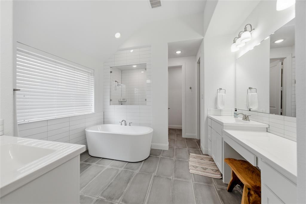 14029 Green Hook Road Fort Worth, TX 76008 - Photo 14 of 30