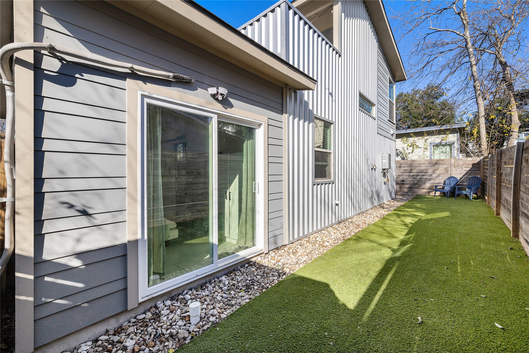 1402 Singleton Avenue, Unit B Austin, TX 78702 - Photo 20 of 25 Turfed backyard