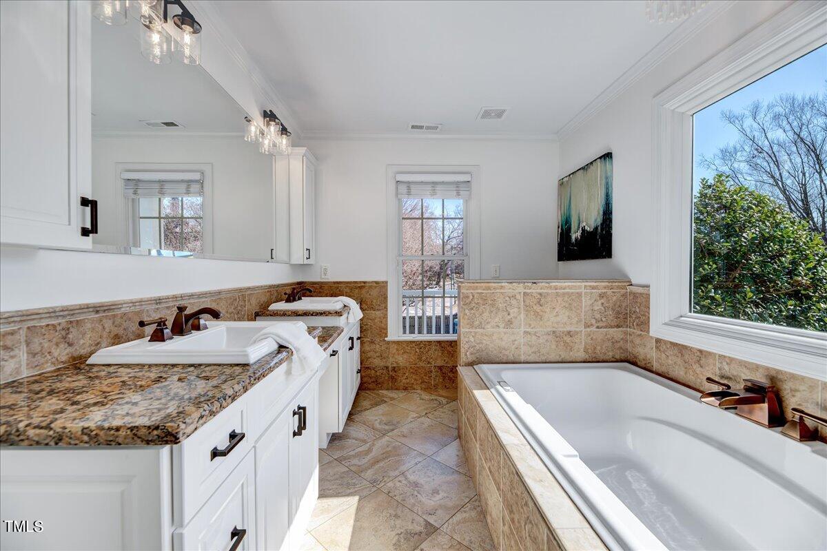 201 Brooks Avenue Raleigh, NC 27607 - Photo 20 of 44 Primary Bath