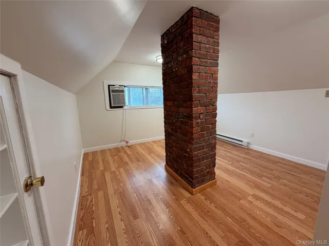 $4,200 | 12 Elves Lane, Levittown, NY 11756