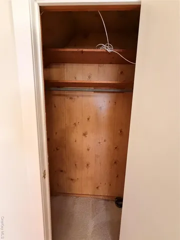 $4,200 | 12 Elves Lane, Levittown, NY 11756